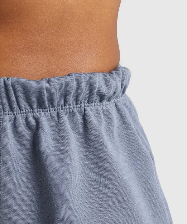 Lifting Loose Shorts