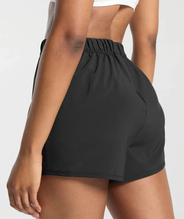 Scallop Hem Shaped Shorts